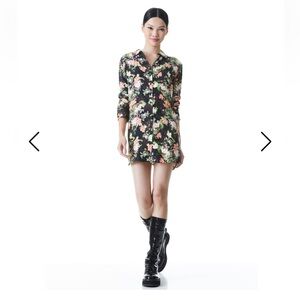 NWT Alice + Olivia Hallie Floral Shirt Dress. Size Small.